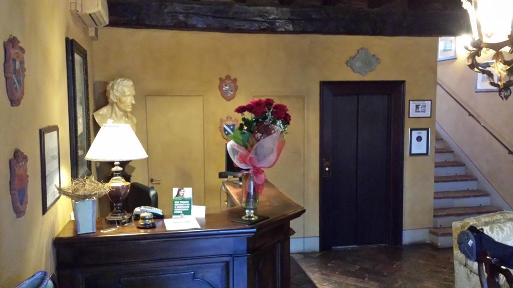 Hotel Torre Di San Martino Gazzola Di Rivalta Екстер'єр фото